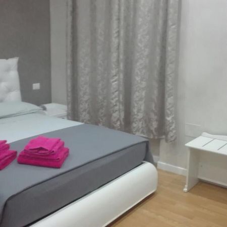 Donna Margharet Bed & Breakfast Кротоне Екстериор снимка